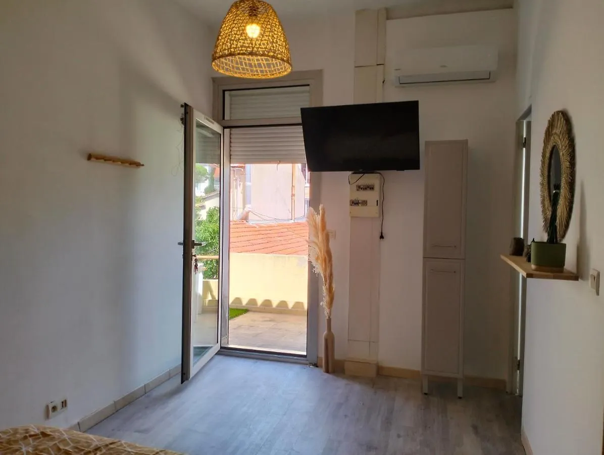 Logement Zen Love, 5 Mn De La Plage Toulon Appartement